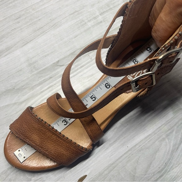 Miz Mooz Cosmo Brown Leather Studded Ankle Strappy Sandals Women’s EU38 US 7.5 - Picture 15 of 16